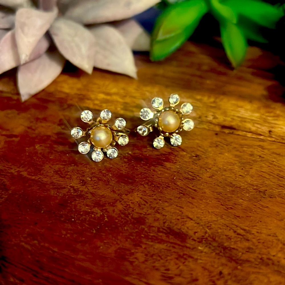 VINTAGE EARRINGS